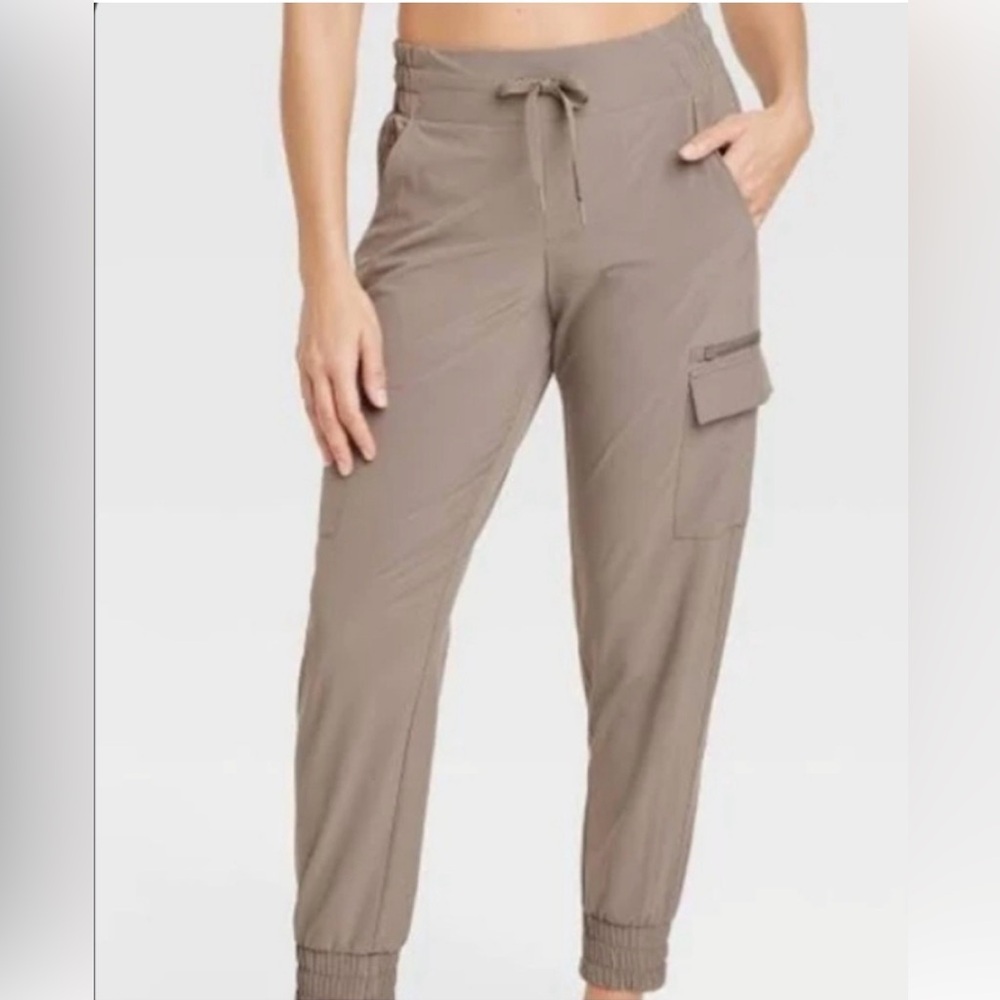 All in Motion Target Cargo Jogger Pants Taupe Gray XL Athletic Stretch